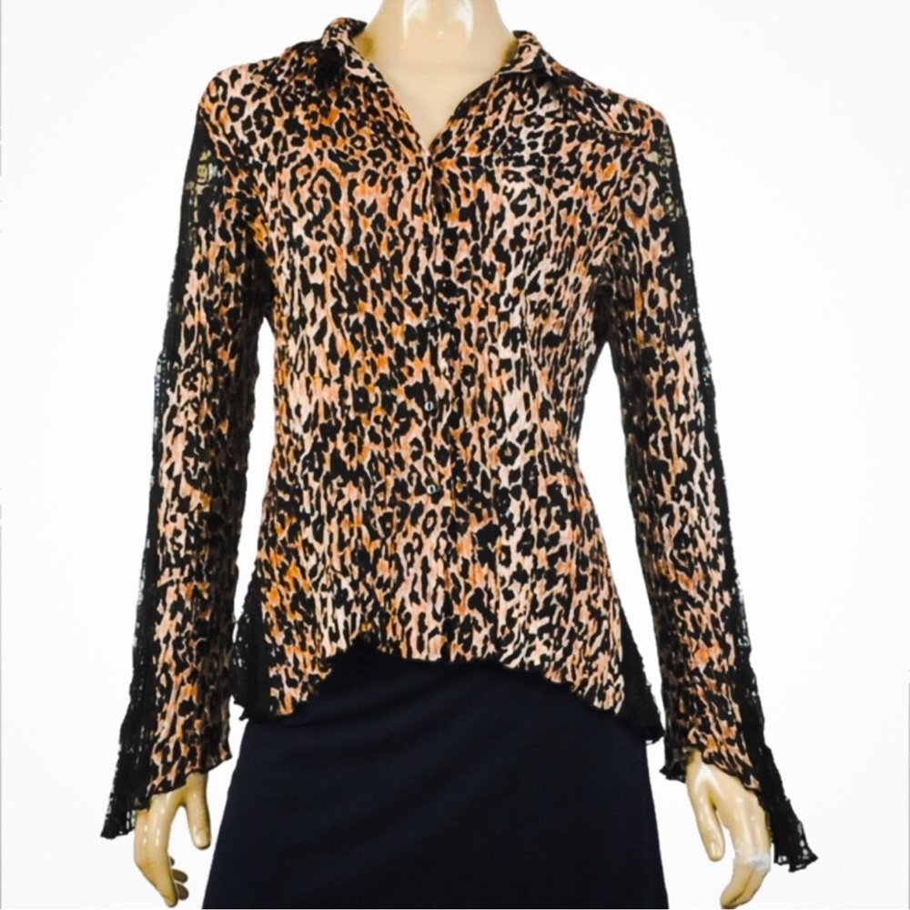 Violet & Claire Animal Print Crinkle Cut-Out Bell Sleeve Leopard Brown Black Med